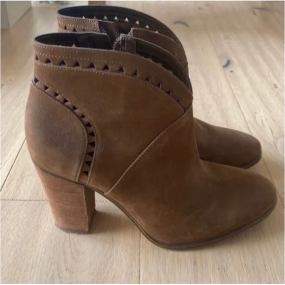Vince Camuto Booties - Picture 1 of 5
